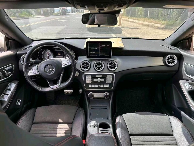 邯郸16年奔驰CLA8