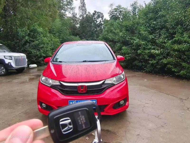 衡阳19年本田飞度1