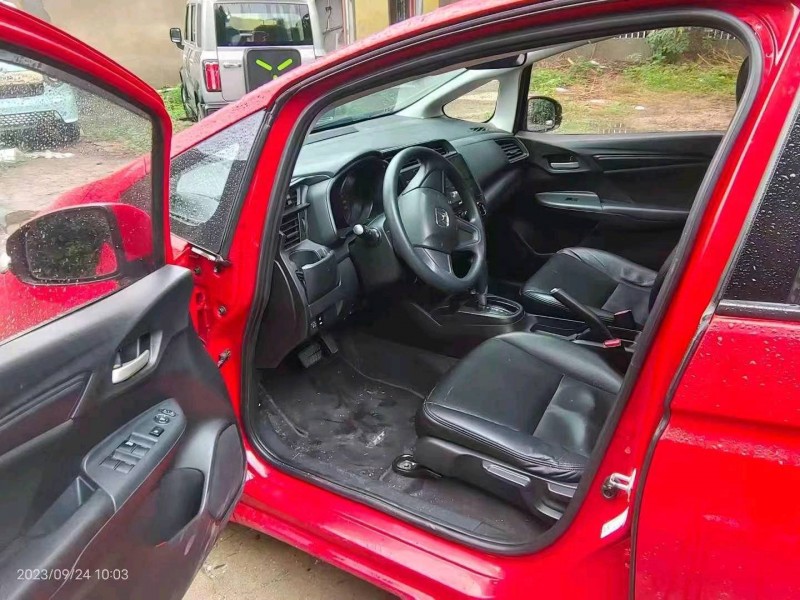 衡阳19年本田飞度9