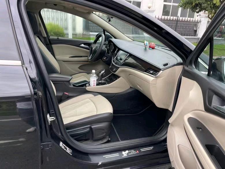 盐城18年别克威朗9