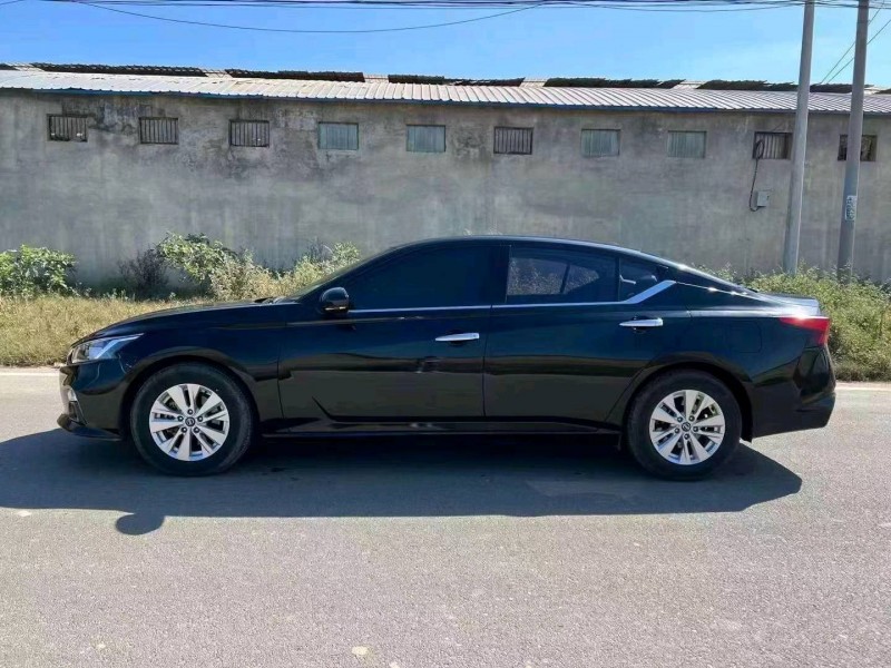 邯郸20年日产天籁3