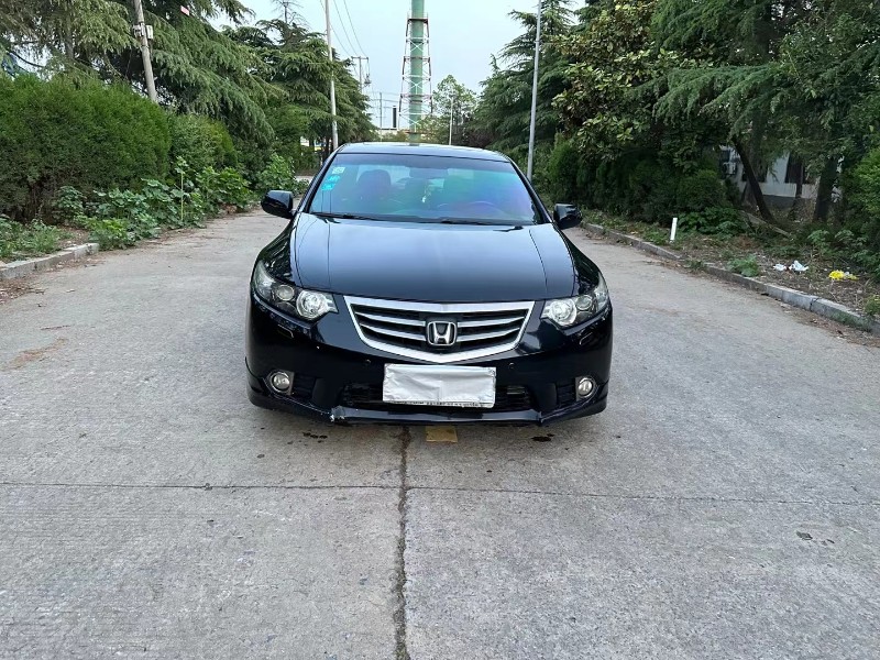 徐州13年本田思铂睿1