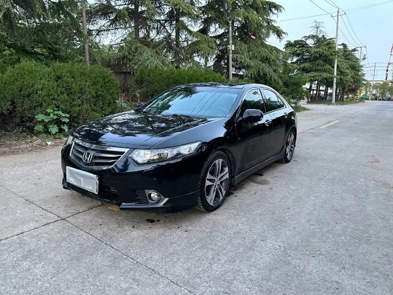 徐州13年本田思铂睿2