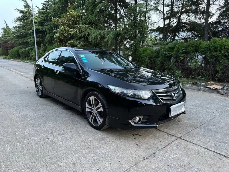 徐州13年本田思铂睿3