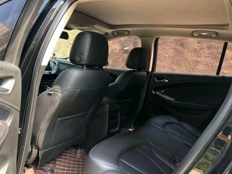 东营16年别克昂科威7