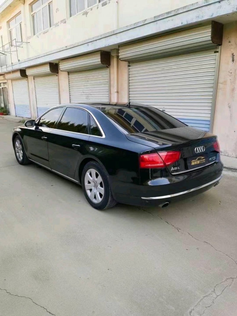 东营13年奥迪A8L5