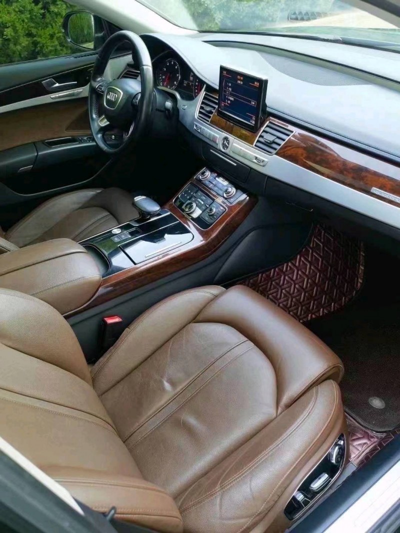 东营13年奥迪A8L6