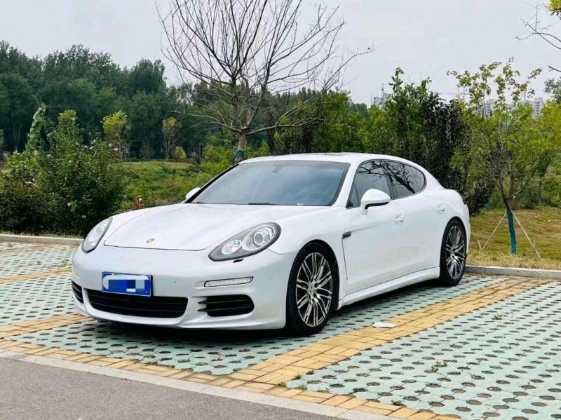 东营14年保时捷帕拉梅拉3