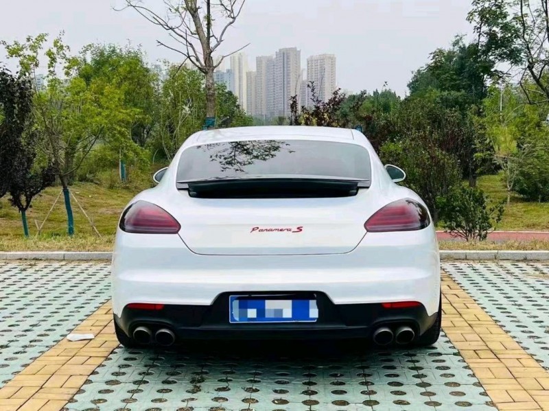东营14年保时捷帕拉梅拉6