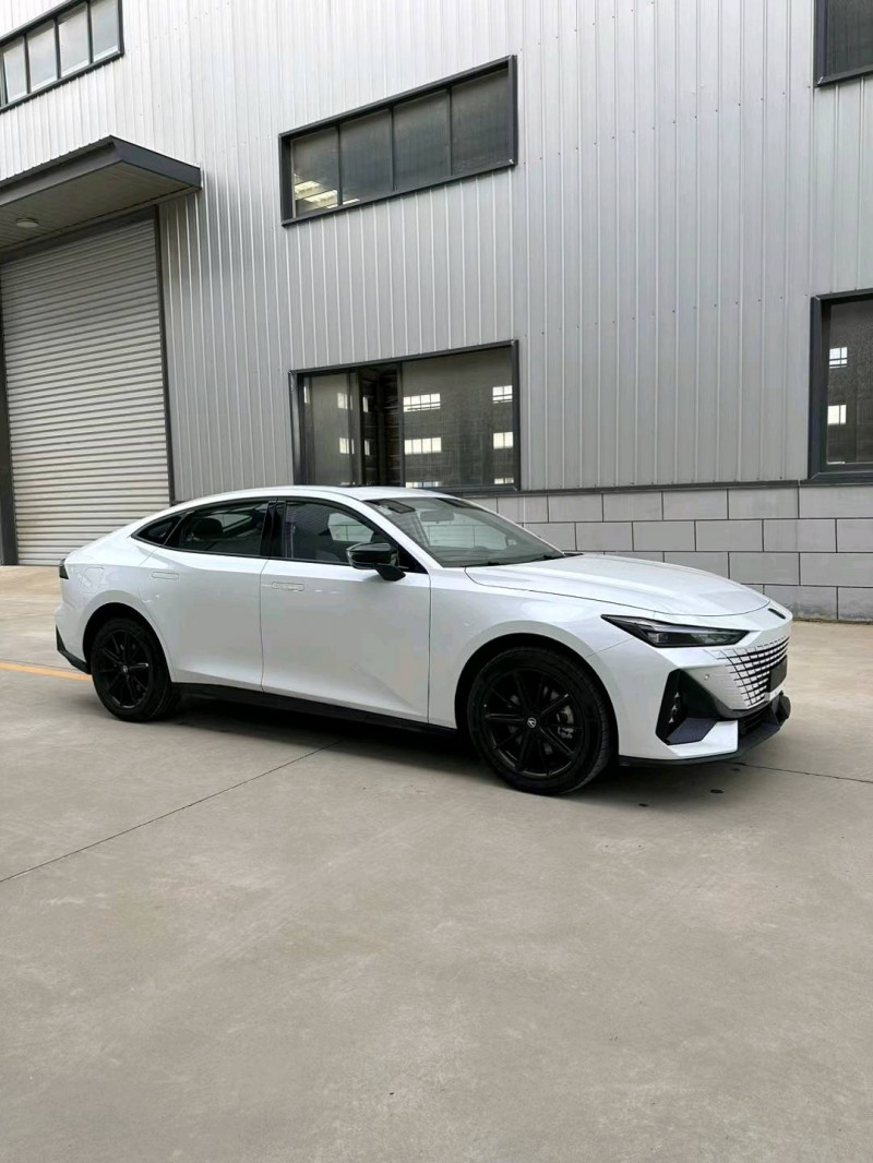 宿迁23年长安汽车UNI-V3