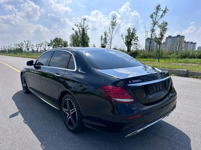 盐城20年奔驰E8