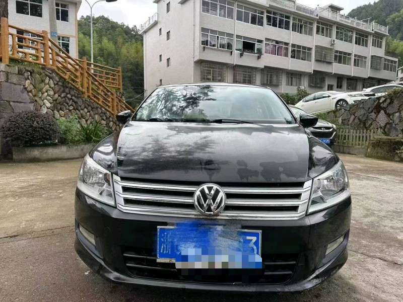 嘉兴14年大众桑塔纳1