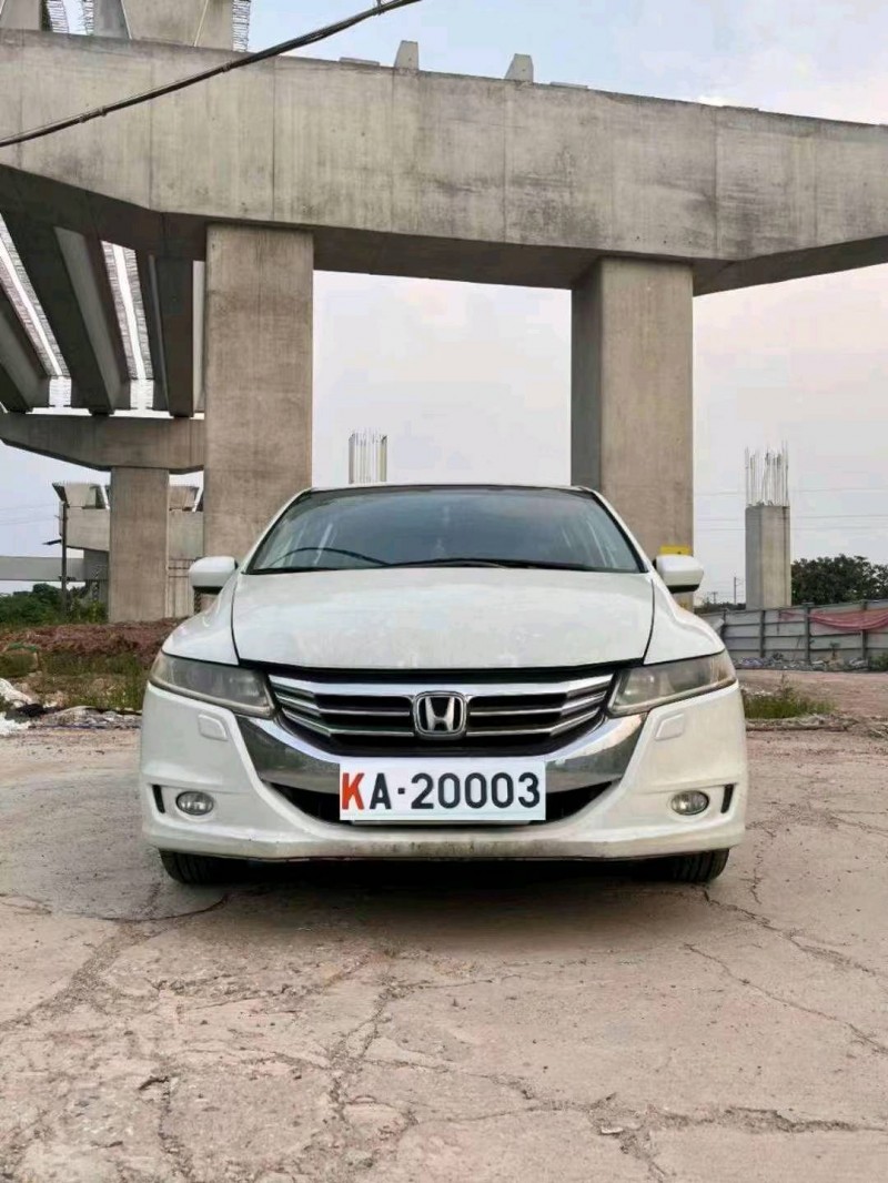 深圳13年本田奥德赛1