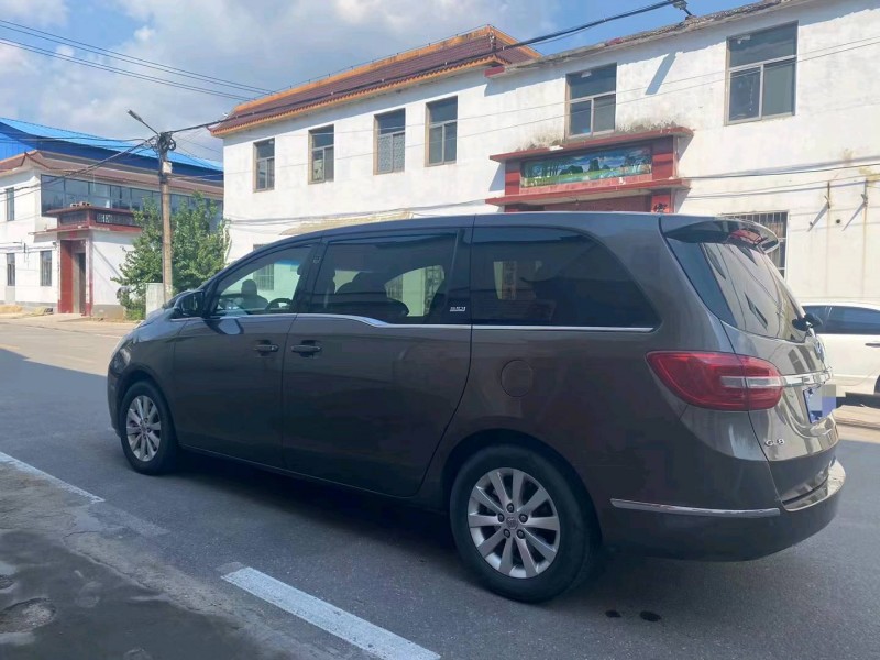 枣庄16年别克GL85