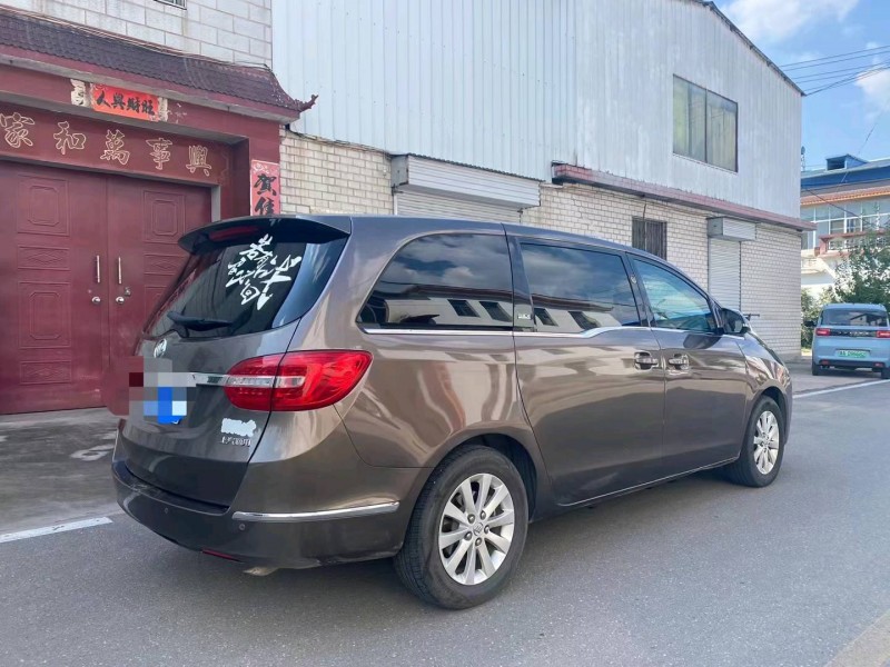 枣庄16年别克GL88