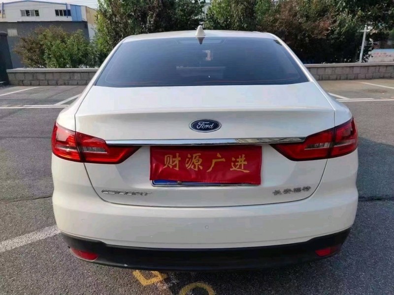 枣庄19年福特福睿斯9