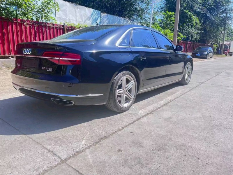 枣庄17年奥迪A8L2