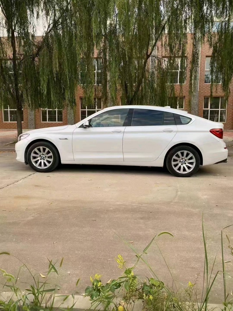 东营12年宝马5系GT3