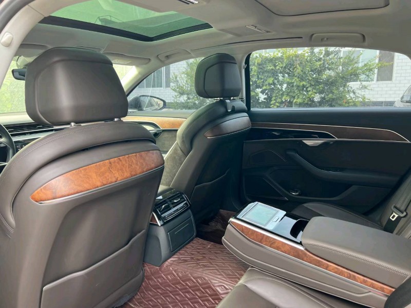 邯郸19年奥迪A8L4