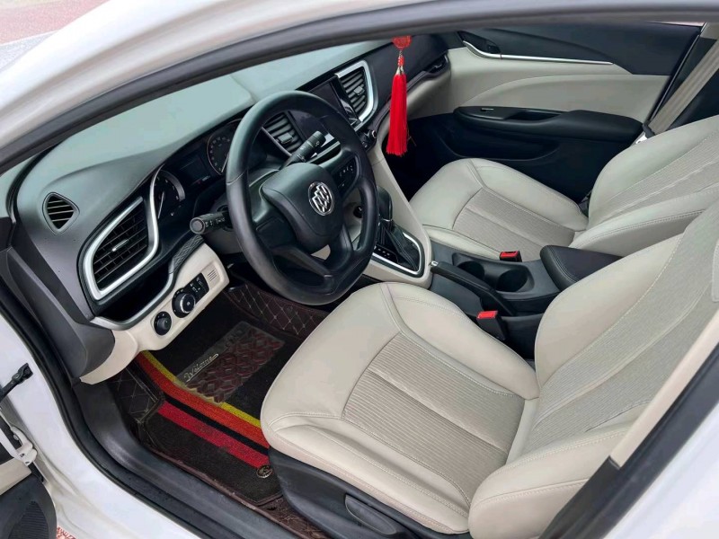 常州17年别克英朗3