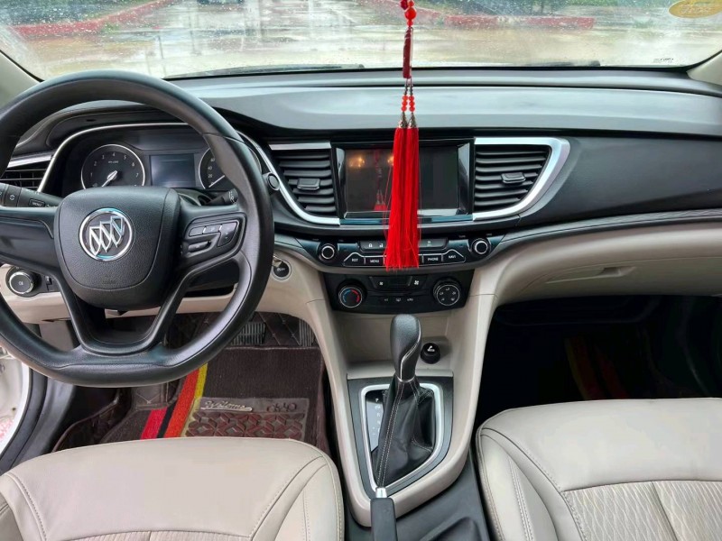 常州17年别克英朗4