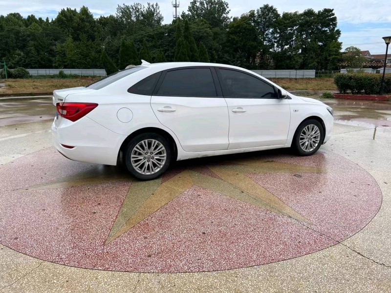 常州17年别克英朗5