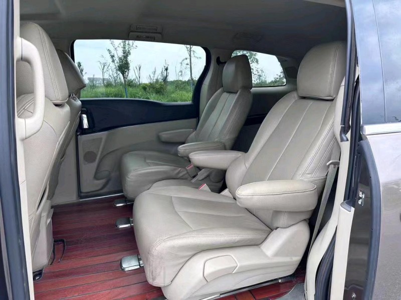 盐城17年别克GL84