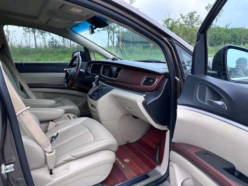 盐城17年别克GL85