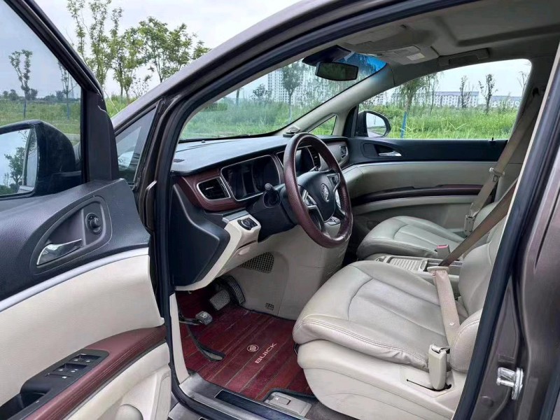 盐城17年别克GL87