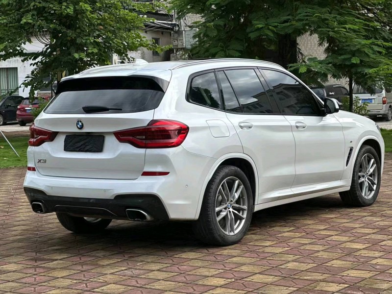 汕头18年宝马X38