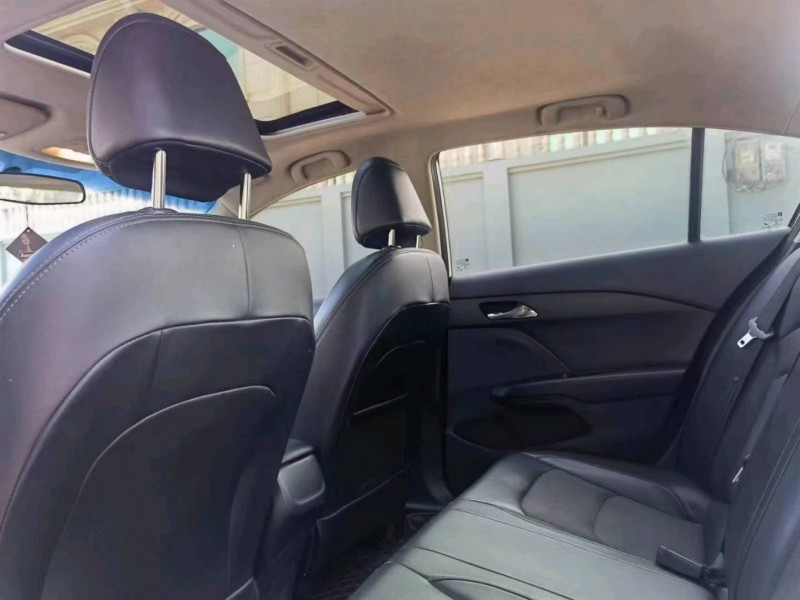 保定17年雪佛兰科沃兹7