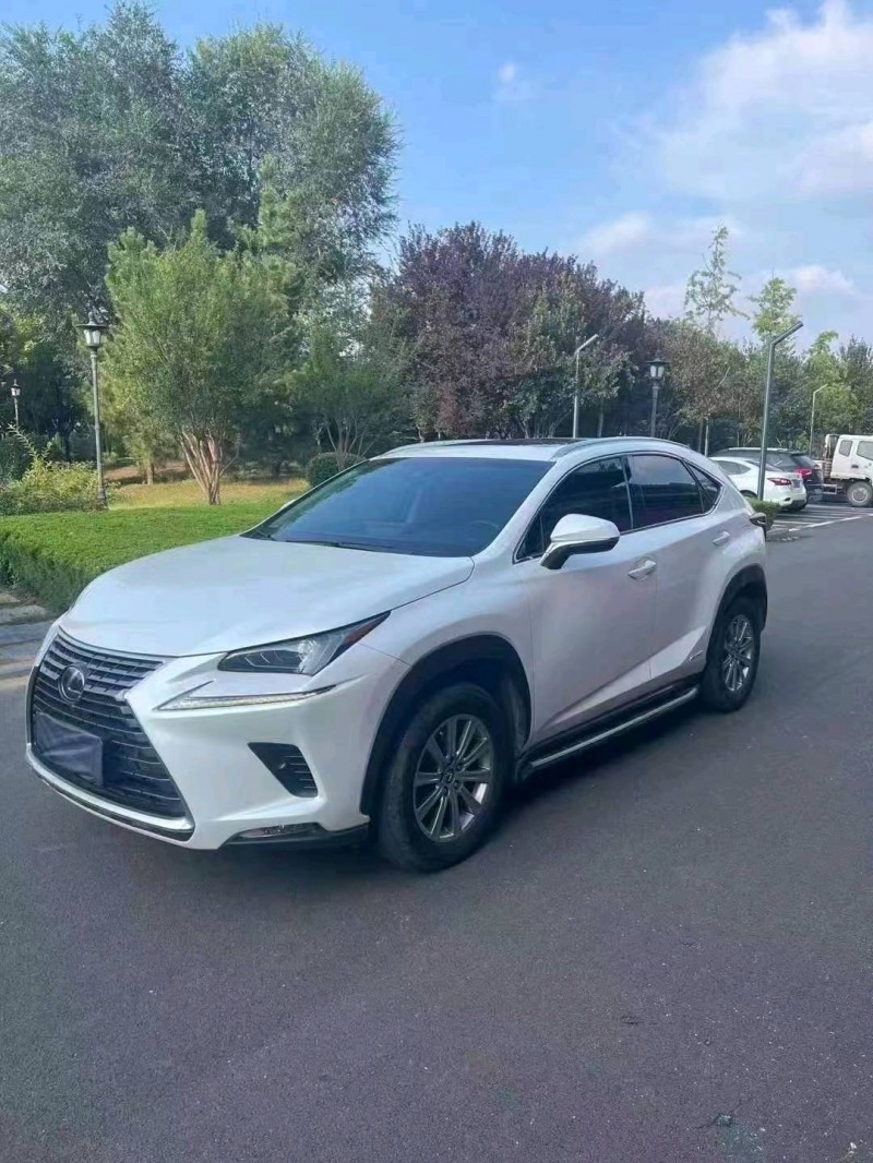 济宁18年雷克萨斯NX3