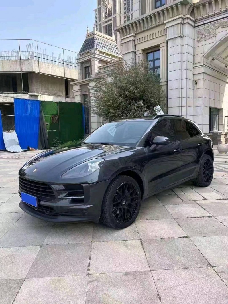 济宁19年保时捷Macan3