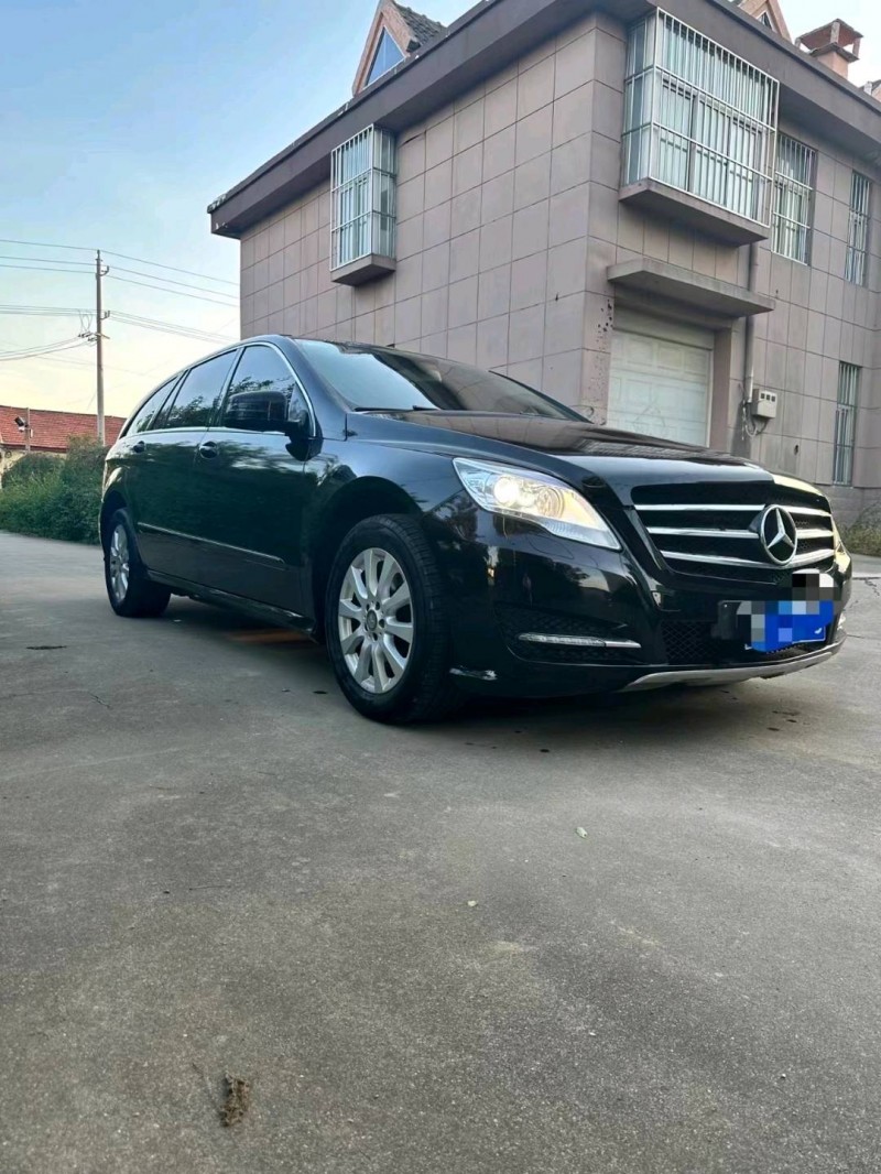 东营16年奔驰R3