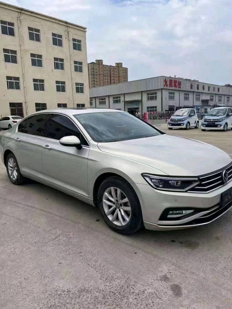 济宁22年大众迈腾3