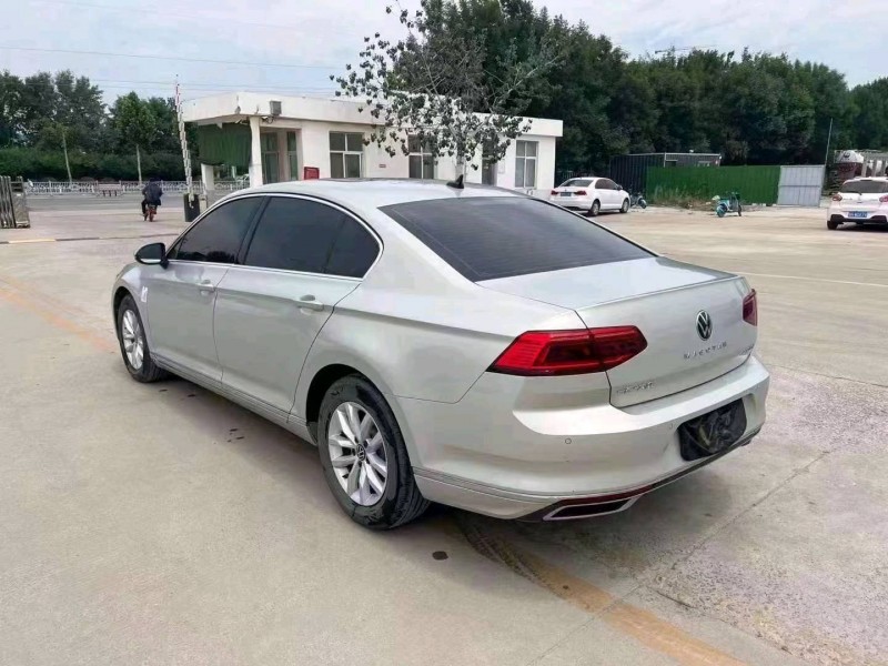 济宁22年大众迈腾8