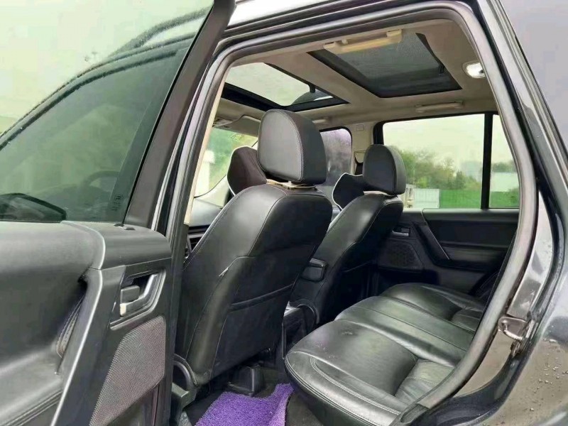 济宁12年路虎神行者4