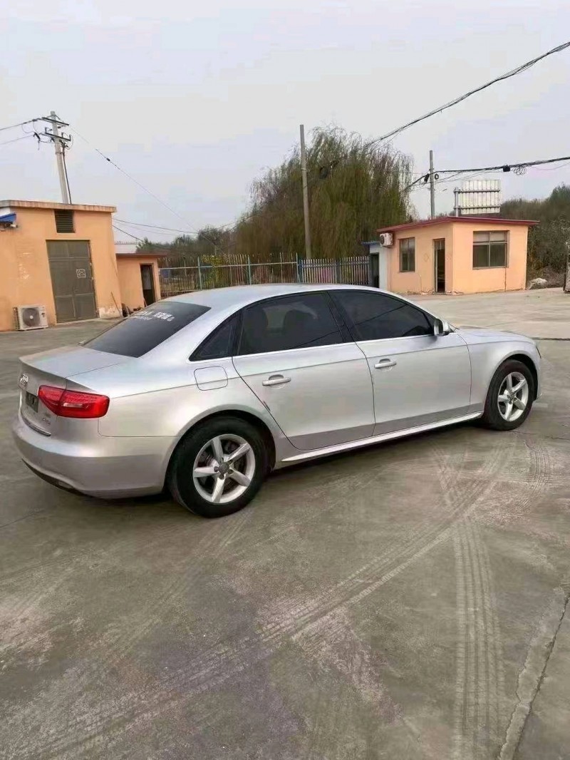 济宁12年奥迪A4L8