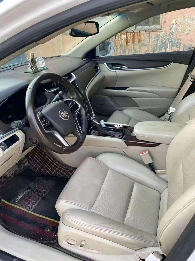 济宁16年凯迪拉克XTS5