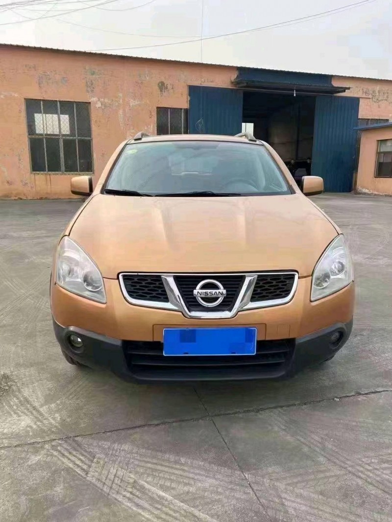 济宁13年日产逍客1