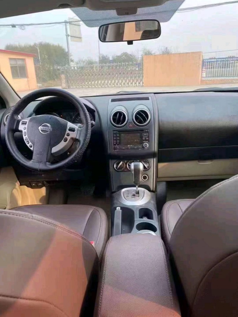 济宁13年日产逍客4