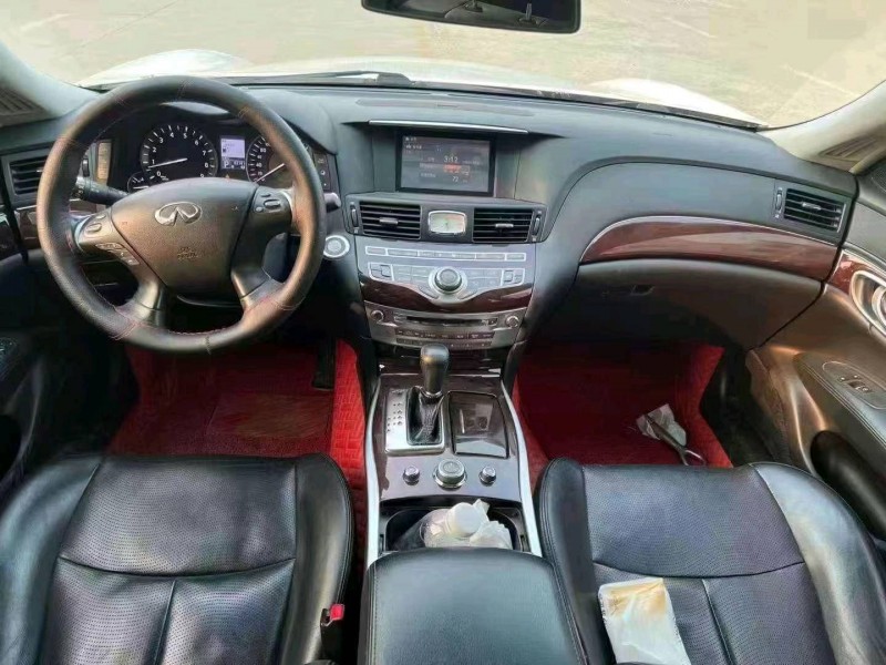 济宁15年英菲尼迪Q704