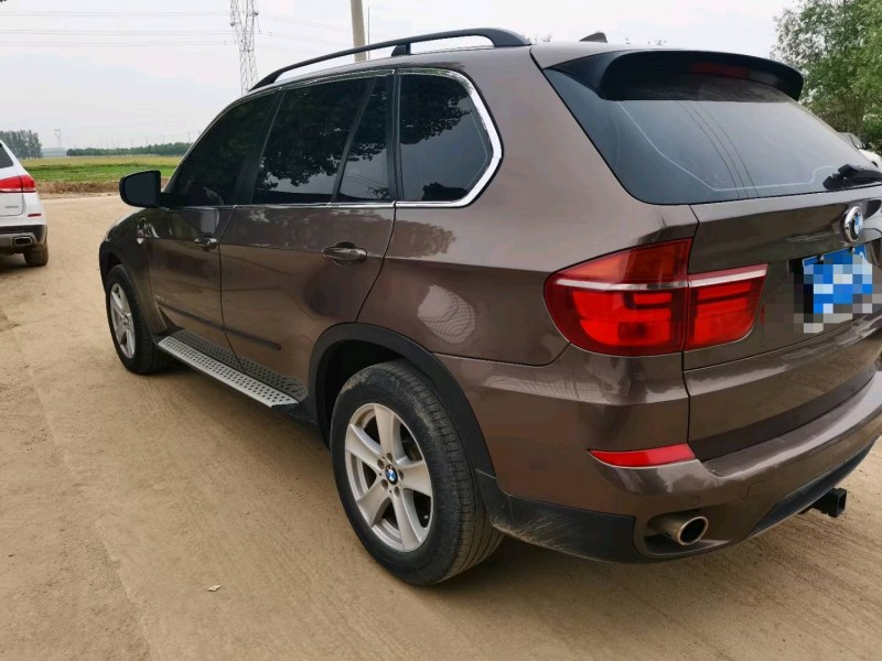 保定11年宝马X57