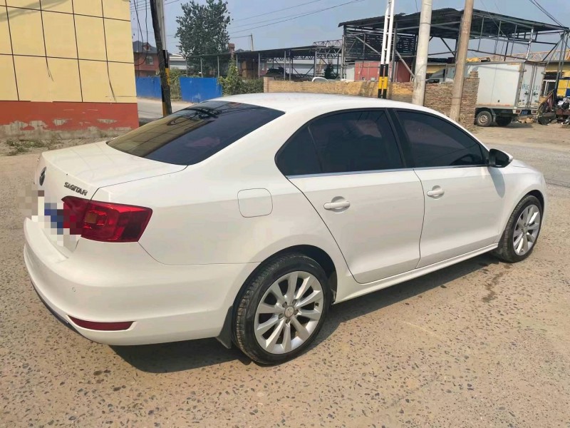 保定15年大众速腾4