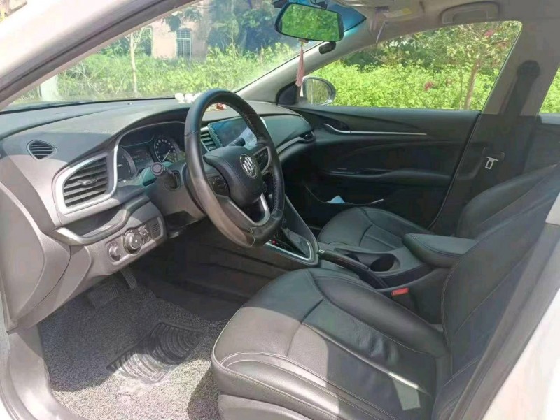 深圳18年别克英朗4