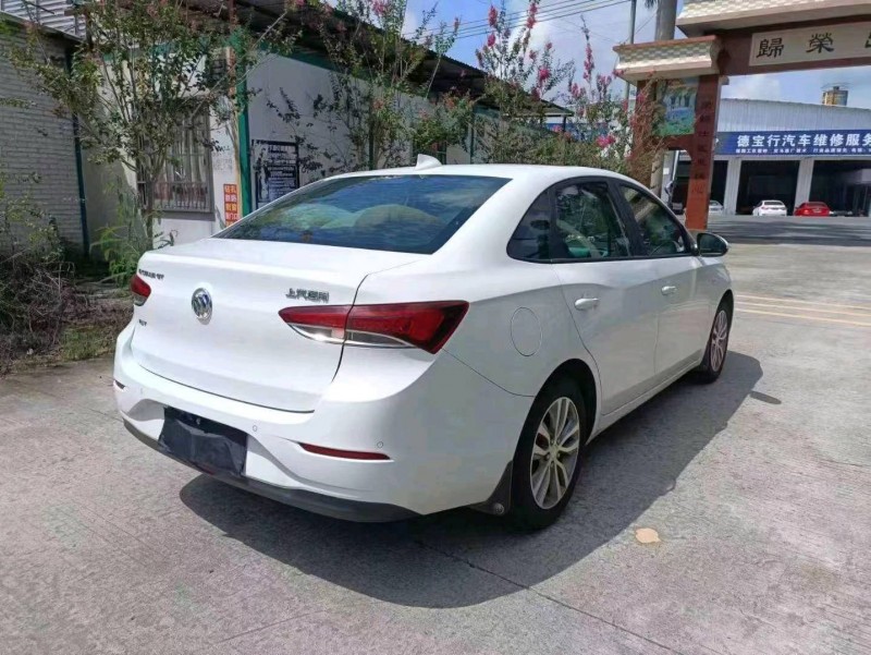 深圳18年别克英朗6