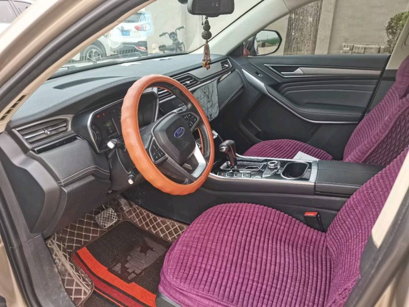 保定19年福特领界4