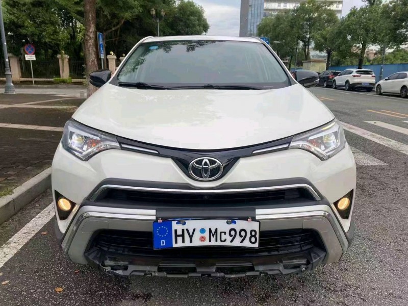 珠海19年丰田RAV4荣放1