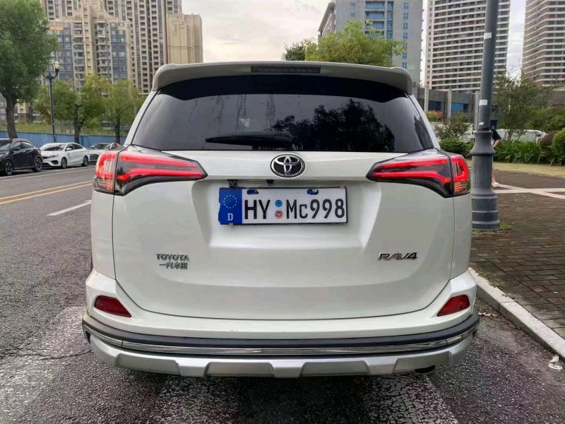 珠海19年丰田RAV4荣放3