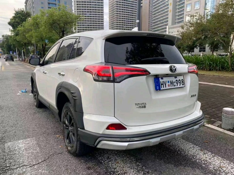 珠海19年丰田RAV4荣放4